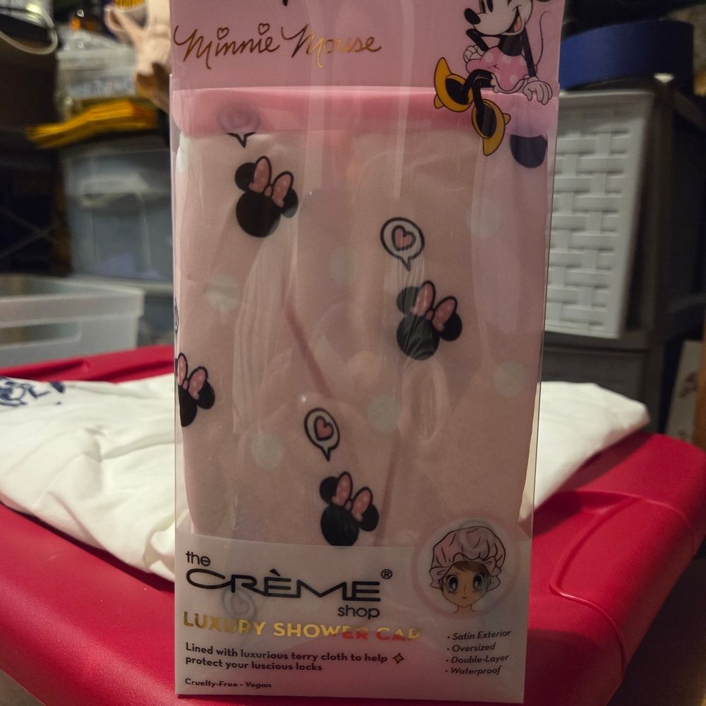 The Crème Shop Minnie Mouse Pink Luxury Shower Cap